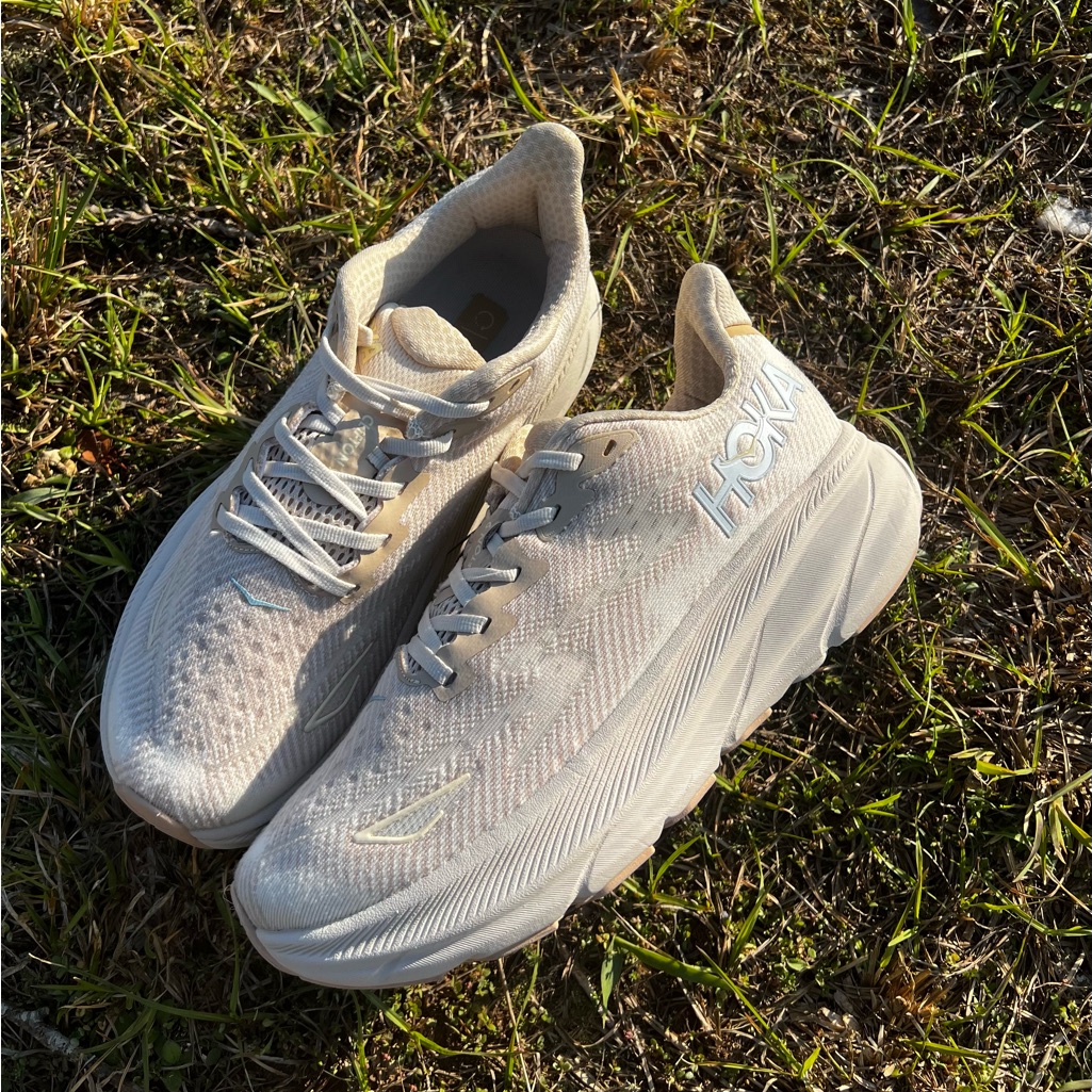 Clean Hoka One Size 10 Womens Clifton 9 Shifting Sands Running Shoes